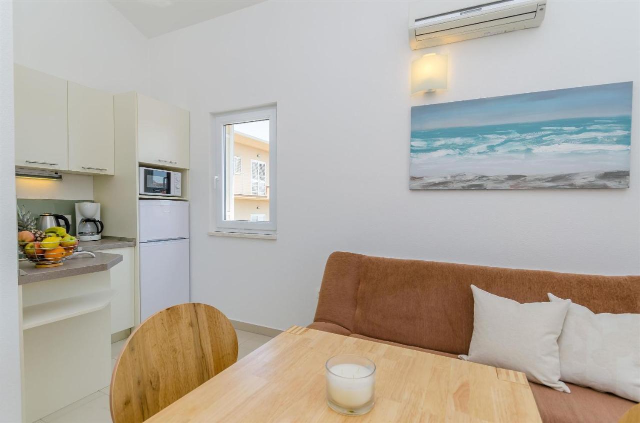 Apartments And Room Maestral تروغير المظهر الخارجي الصورة