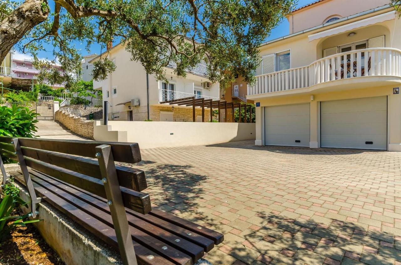 Apartments And Room Maestral تروغير المظهر الخارجي الصورة